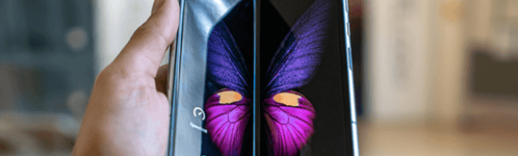 Samsung Galaxy Fold vs Motorola Razr